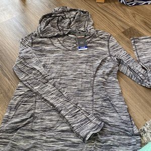 Kirkland New with Tags Athletic Stretch Pullover Hoodie